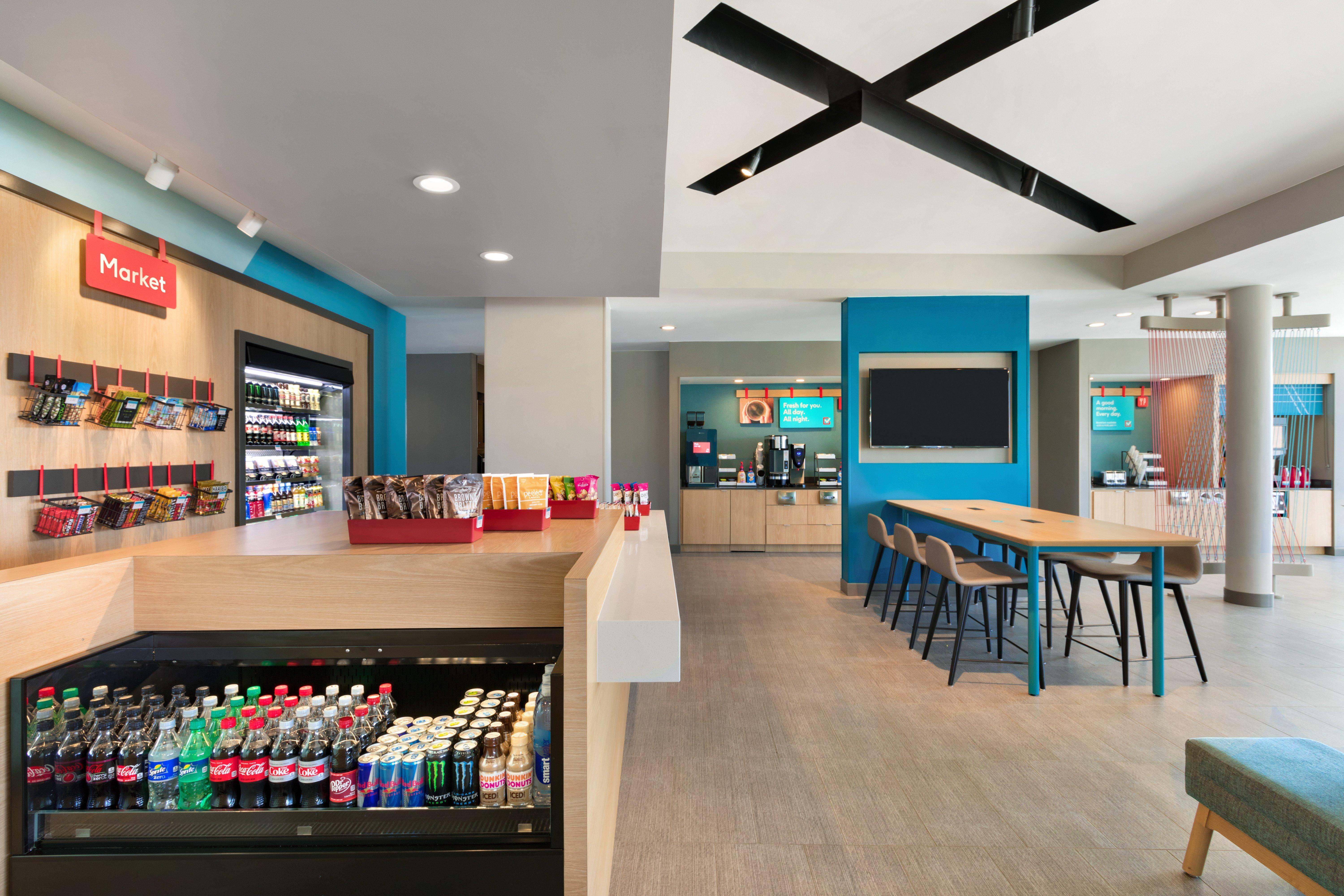 Avid Hotel - Staunton By Ihg Екстериор снимка