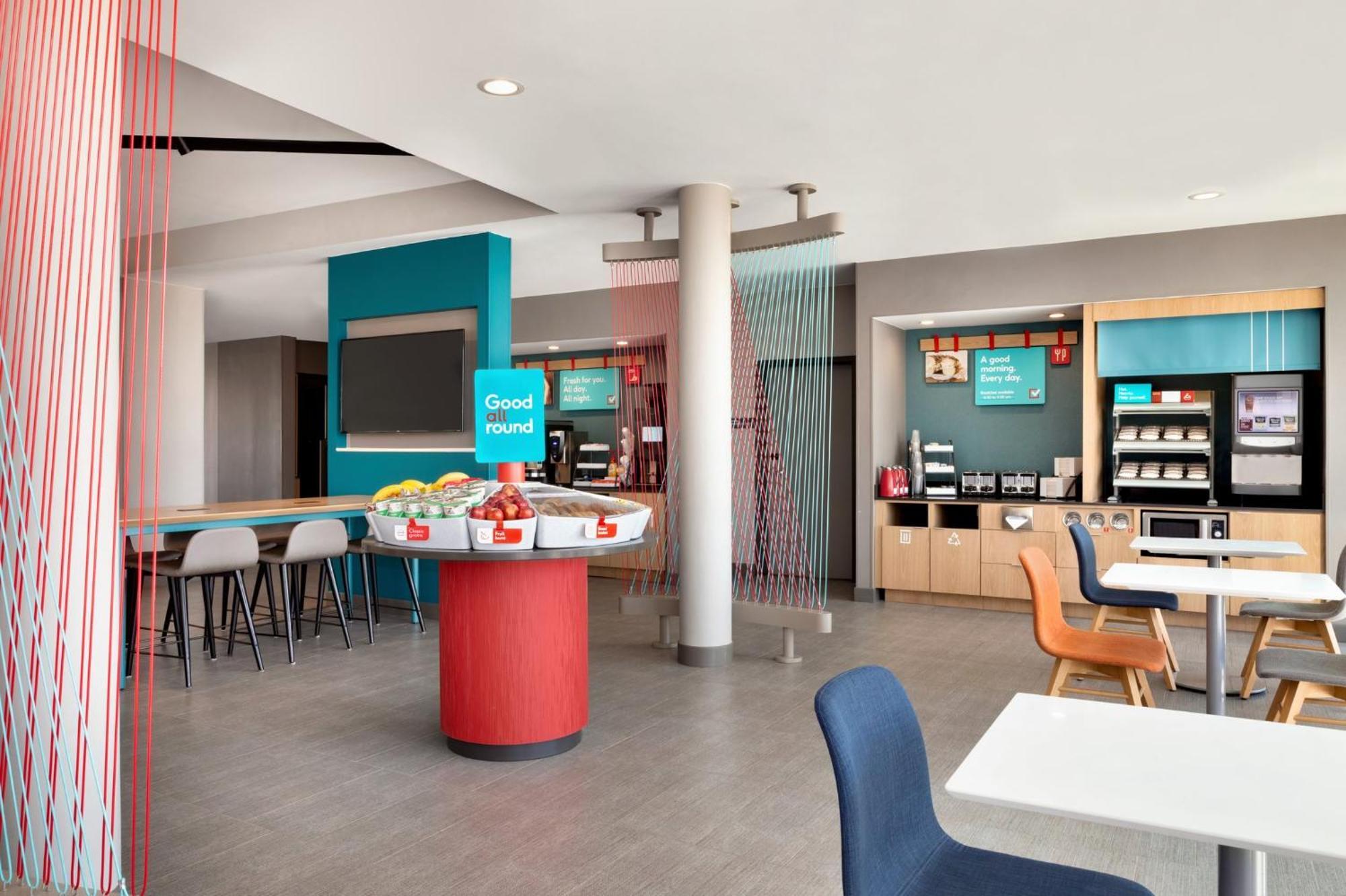 Avid Hotel - Staunton By Ihg Екстериор снимка
